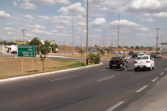 Novacap instala rede com tubos ADS Tigre para resolver problemas de alagamento em Brasília 3 colocacao tubos 03